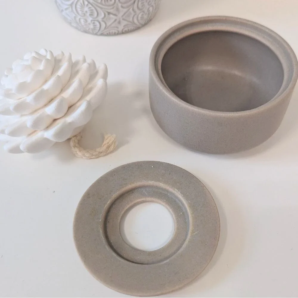 Ceramic Essential Oil Diffuser: White & Cream Boho Non-Toxic Natural Fragrance